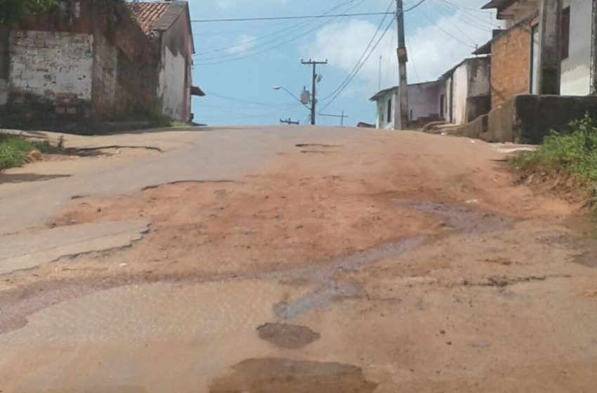  Buracos preocupam moradores no bairro Gancharia