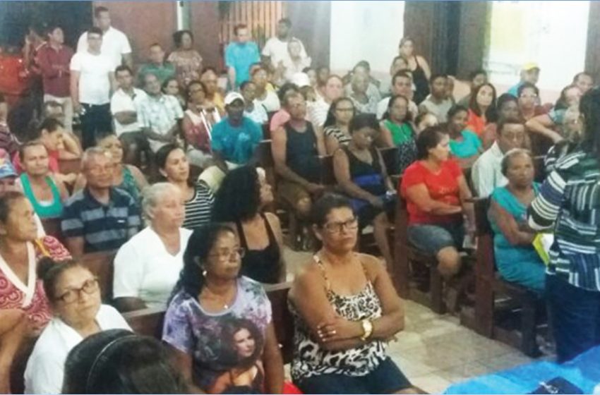  Famílias são beneficiadas com títulos de imóveis