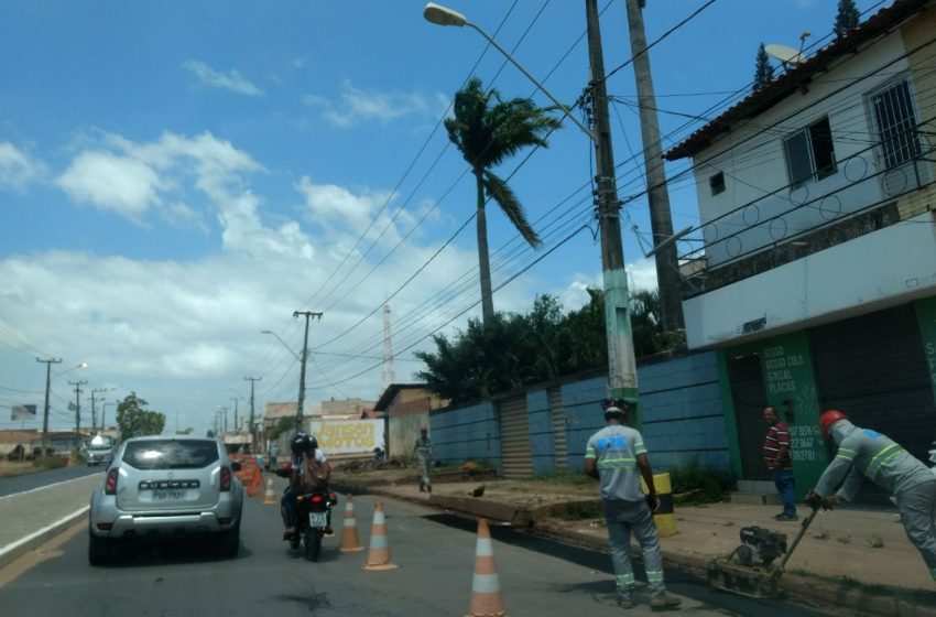  Obra da BRK causa danos ao asfalto e transtornos