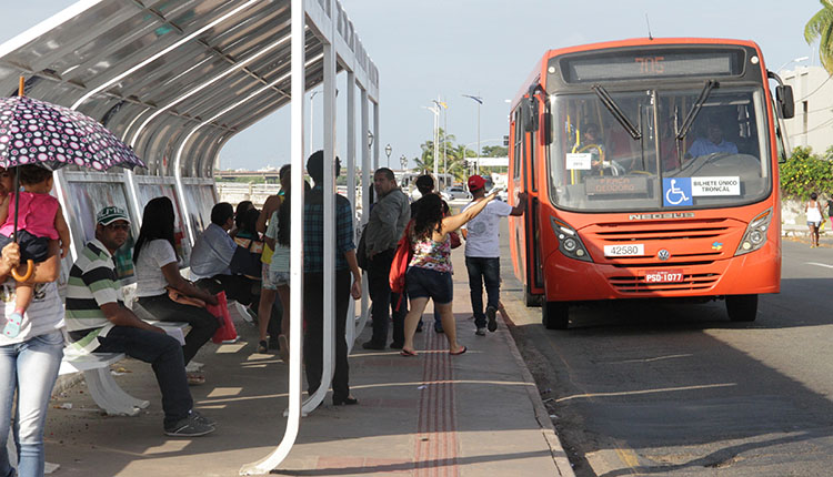  Greve de ônibus marcada para hoje é suspensa