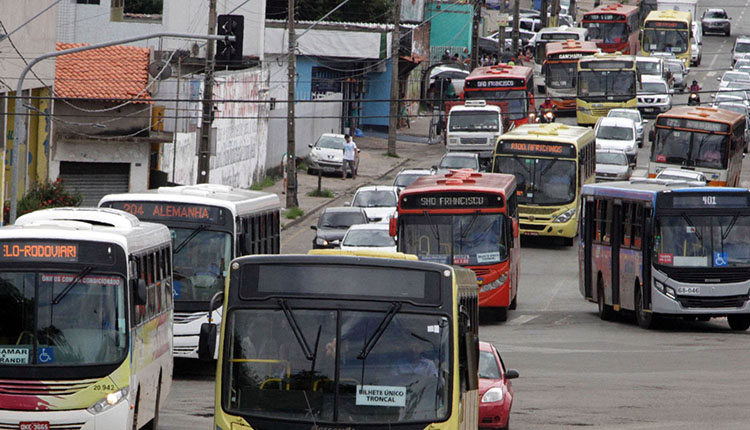  Descumprimento de acordo ameaça greve de ônibus em SL