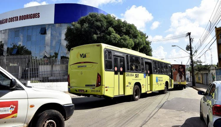  Obras alteram trânsito na Rua Rio Branco