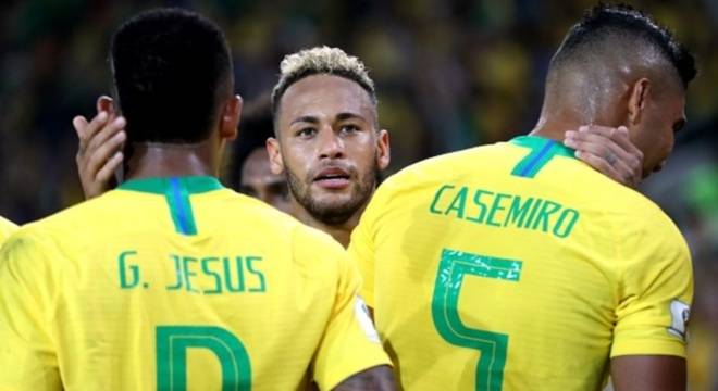  Brasil vence Sérvia e vai às oitavas de final