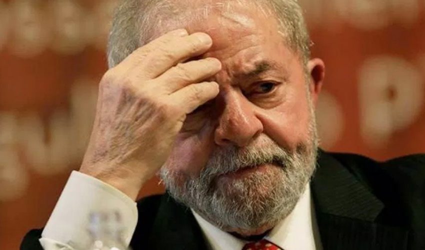  Relator da Lava Jato suspende soltura de Lula