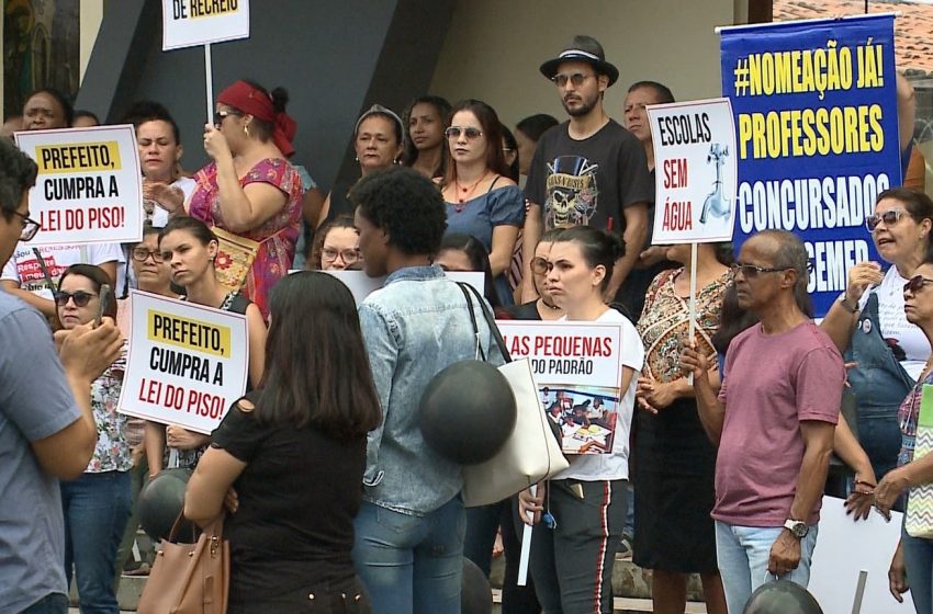  Professores realizam paralisação de advertência em São Luís