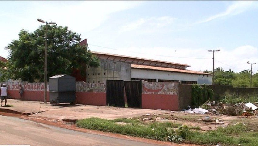  Reforma demorada em escola gera preocupação