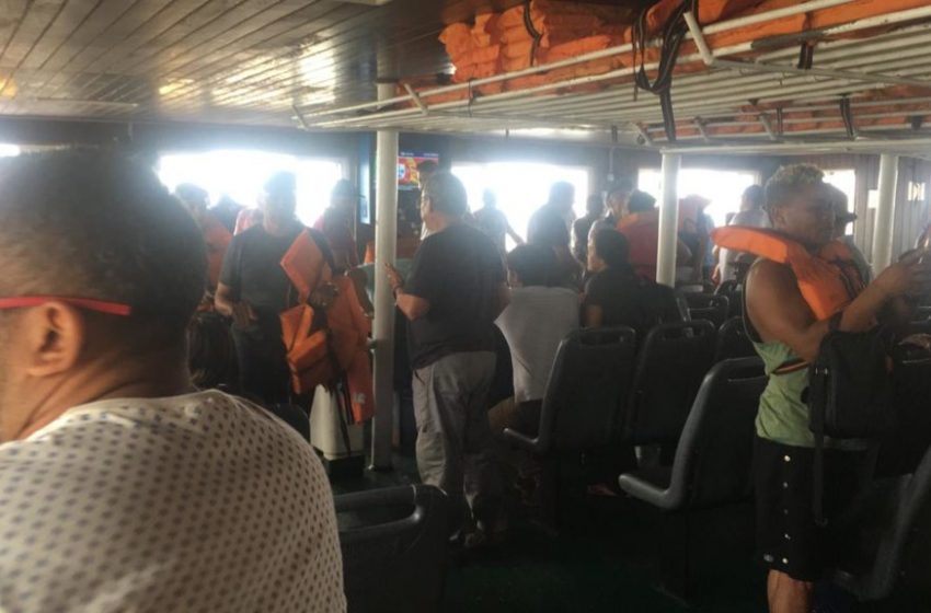  Ferryboats colidem na baía de São Marcos em São Luís