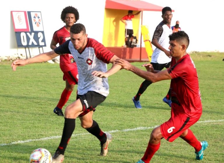  Moto enfrenta o Pinheiro nesta 2ª no Castelão