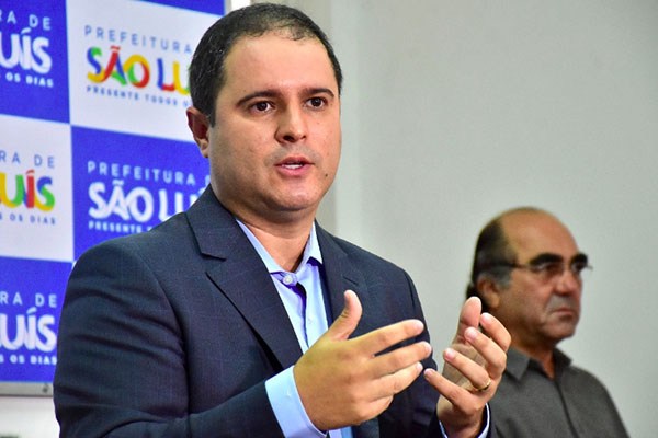  Edivaldo antecipa férias na rede