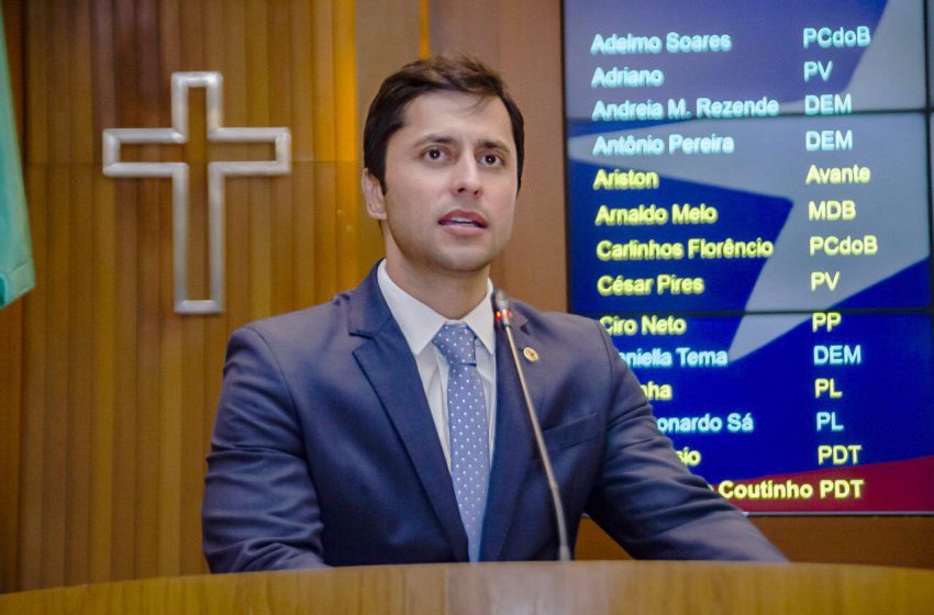  Duarte Jr protocola Ação Civil Pública solicitando descontos nas faculdades