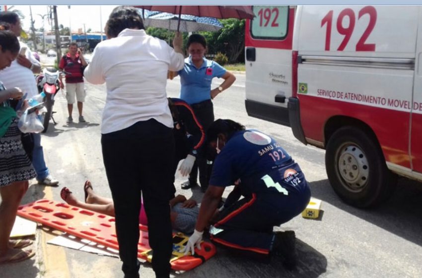  Garota cai de ônibus e aguarda resgate por 1 hora