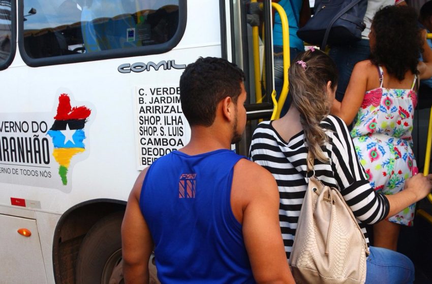  Estudantes vão para o Enem sem pagar passagem