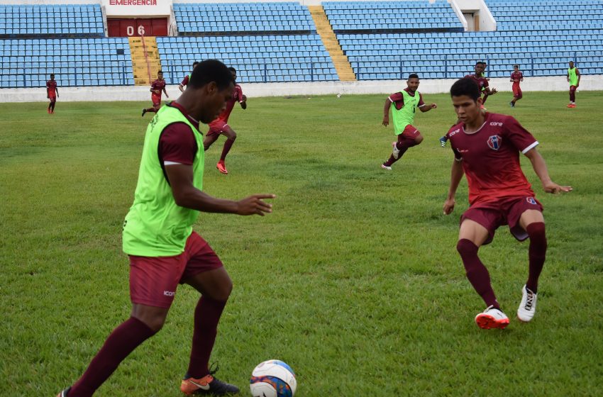  MAC treina no Nhozinho Santos para enfrentar o Cordino