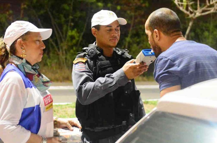  Órgãos de trânsito realizam Operação Lei Seca neste sábado (13)