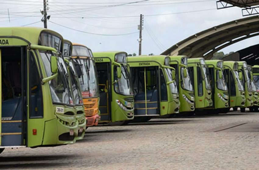  Ônibus de três empresas ficam sem rodar esta quarta-feira