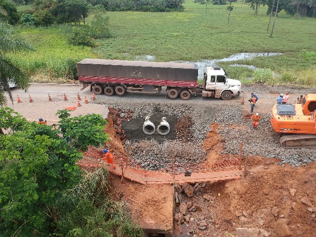  Tráfego no km 331 da BR-135 é liberada parcialmente