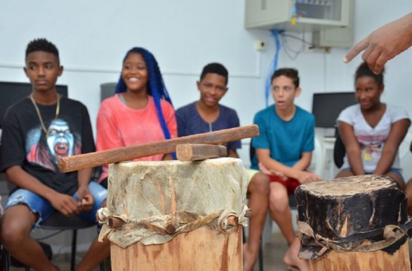  Projeto leva tambor de crioula para escolas