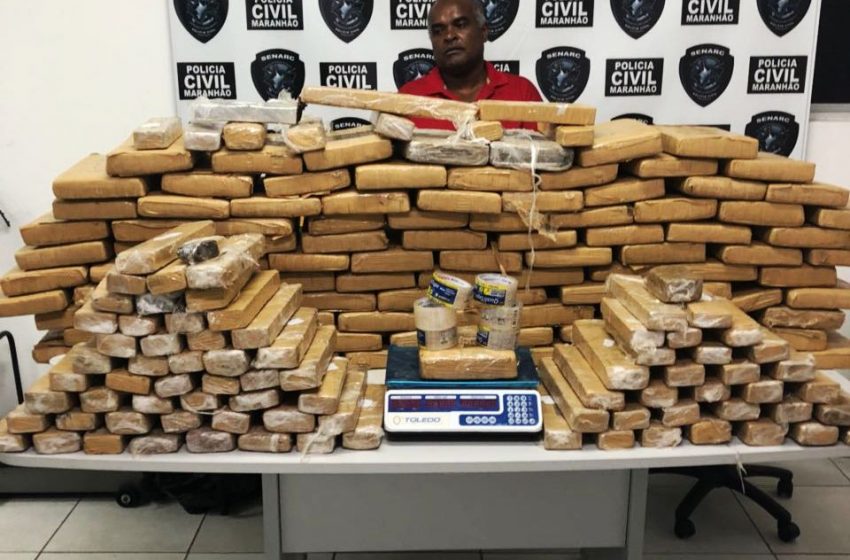  Senarc apreende quase 300 kg de maconha prensada na Raposa