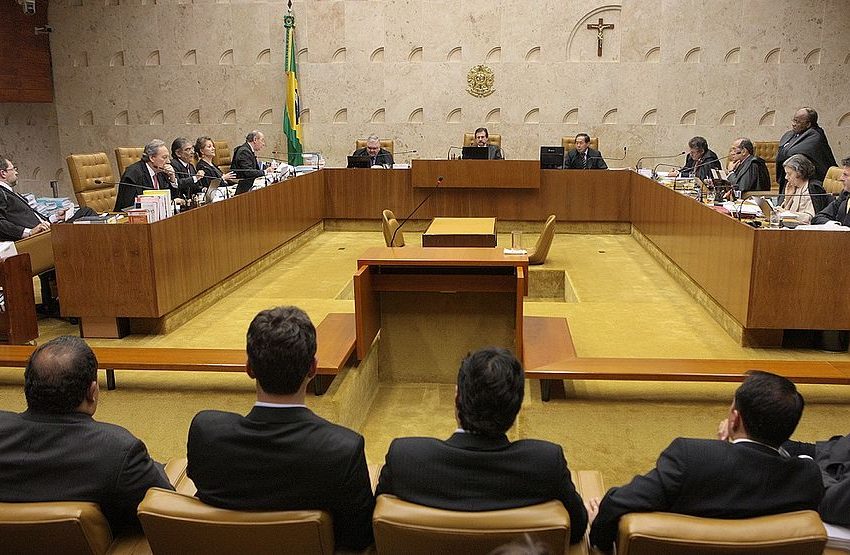  STF restringe foro privilegiado para deputados e senadores