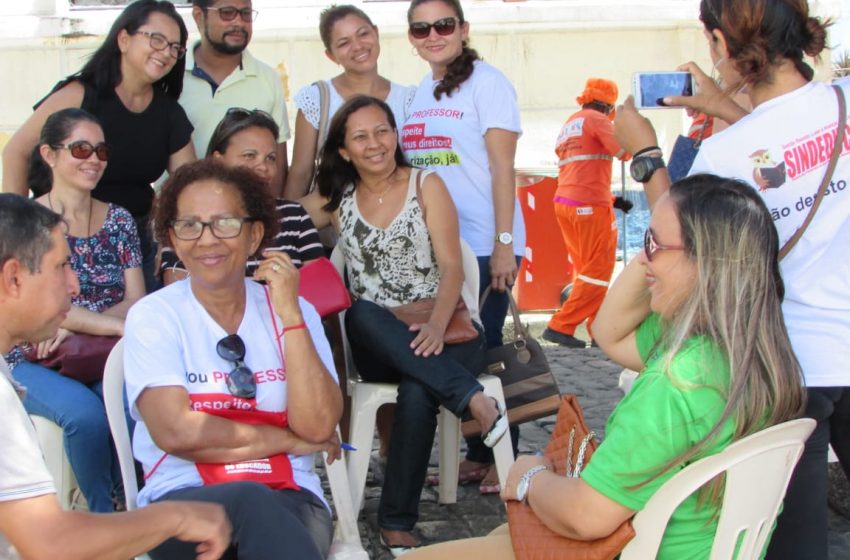  Professores entram em greve em São Luís