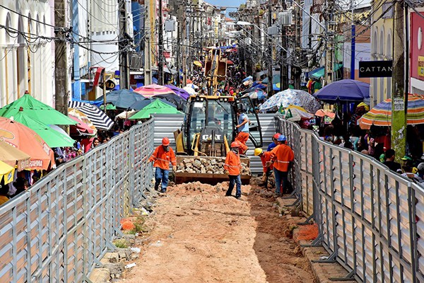  Obra da Rua Grande avança em São Luís