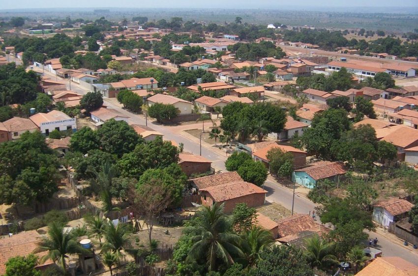  Ex-prefeita deve devolver R$ 5,5 mi em Bom Jesus das Selvas