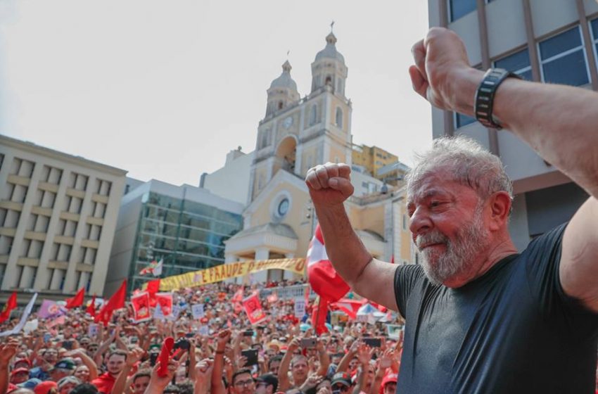  Propaganda do PT com Lula candidato é suspensa