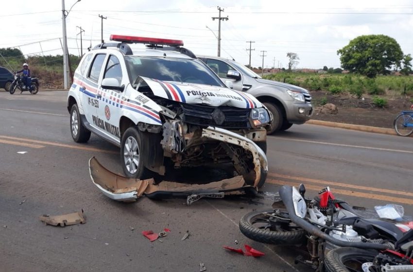  Motociclista morre após colisão com viatura