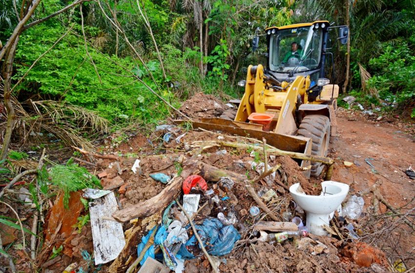  Ponto de lixo irregular no Cohatrac passará a ser um Ecoponto