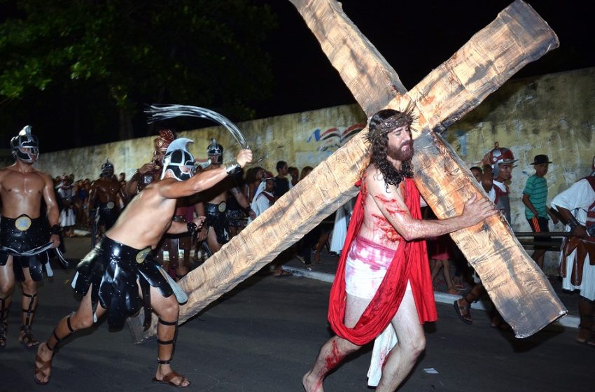  Coronavírus adia Via Sacra em São Luís