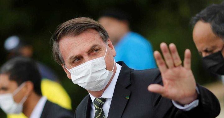  Governo entrega exames de Bolsonaro