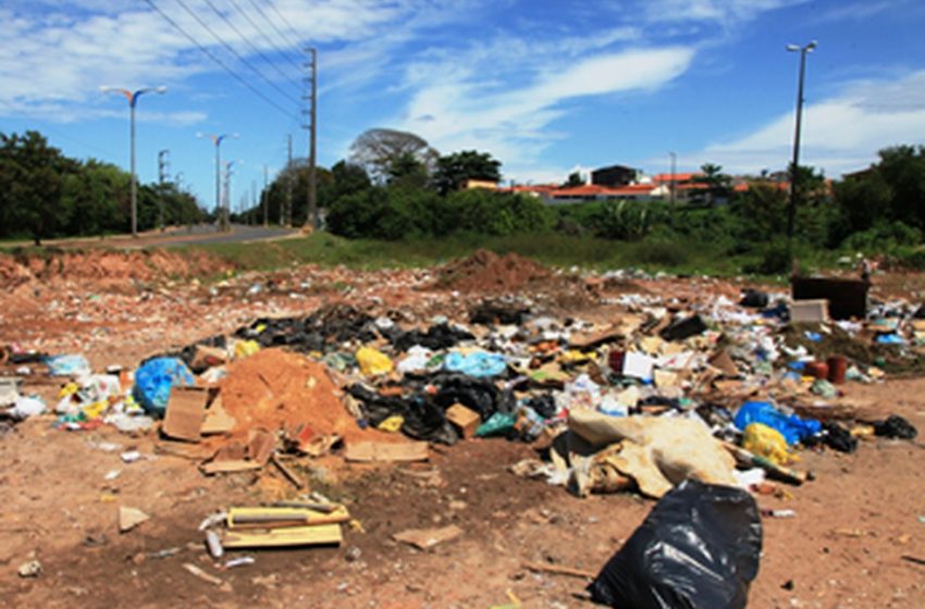  São Luís retira 15 toneladas de lixo das ruas