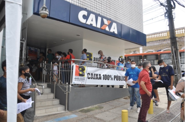  Bancários da Caixa entram em greve de 24h no Maranhão