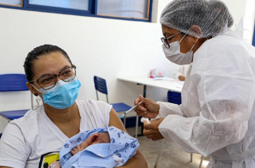  Pessoas de 55 a 59 anos podem podem agendar vacinação