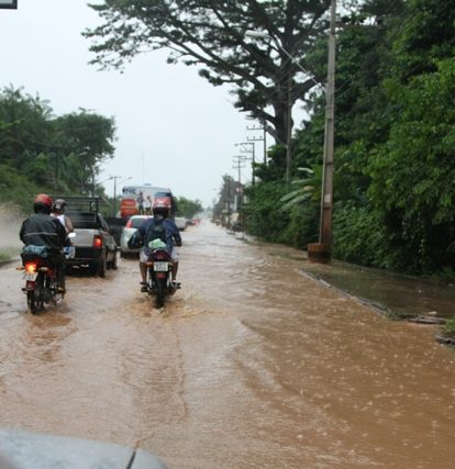  Estrada de Ribamar: Problema antigo aumenta o caos com as fortes chuvas