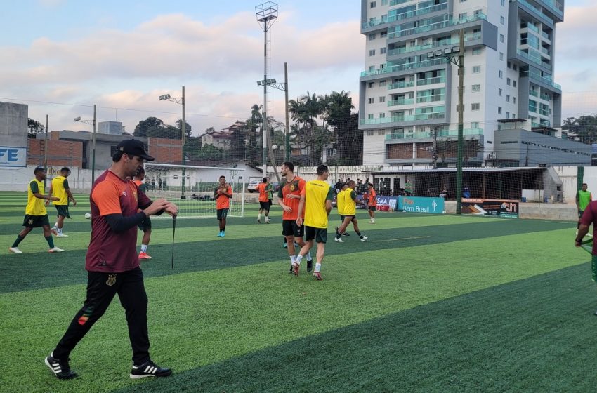  Sampaio enfrenta o Brusque nesta quinta-feira (4) pelo Brasileiro