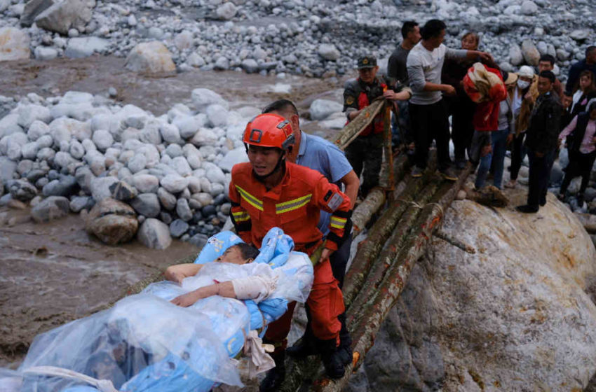  Número de mortos por terremoto na China sobe para 66