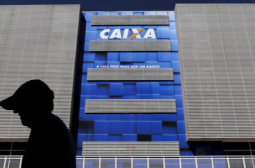  Caixa começa a pagar parcela de outubro do Auxílio Brasil