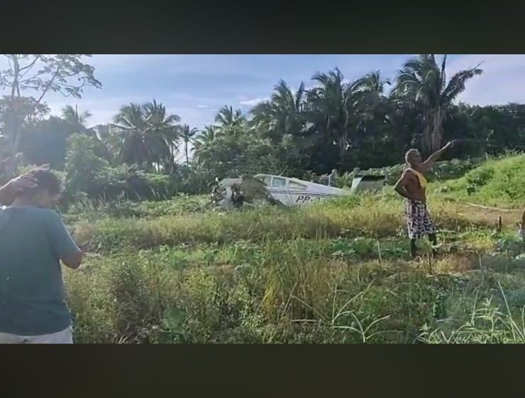  Avião de pequeno porte cai no município de Raposa na tarde desta quinta